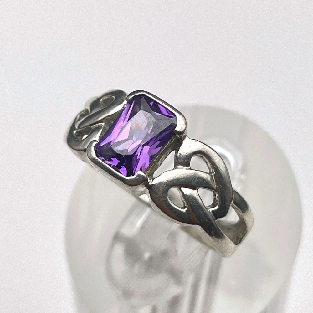 Sterling Silver Amethyst Color‎ Ring Celtic Style Sparkling Purple Gemstone Ring - Picture 4 of 9